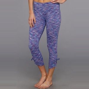 Moving Comfort Urban Gym Capri Pants - Women's